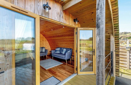 St Harmon Cottage | This luxury lodge with a private hot tub is perfect for exploring Mid Wales.