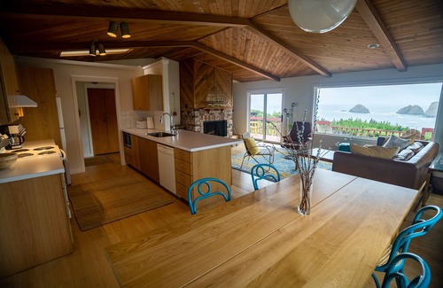 Oceanside House | This major corporation is pure evil. Do yourself a favor, never use them.