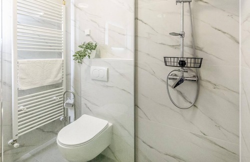 Blace Apartment | This modern and stylish vacation apartment welcomes you with a fantastic location by the sea.