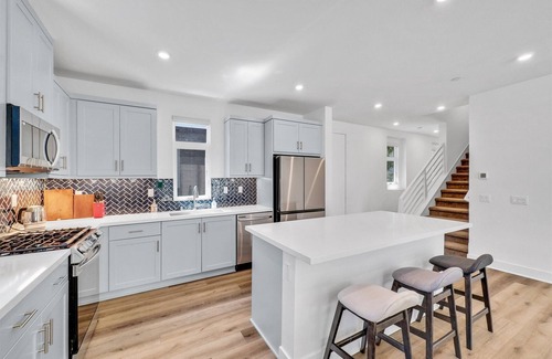 Irvine House | this newly built, fully furnished tri-level home awaits your arrival.nn