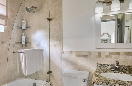 Sheraton Park House | This Property in Centrally Located in a Quiet Residential Neighbourhood