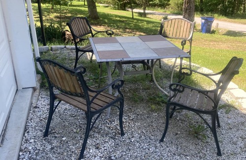 Diamond City Apartment | This property is the perfect getaway close to the lake.