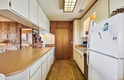 East End House | This Quintessential Beach Cottage Invites You To Indulge In The Essence Of The Beach
