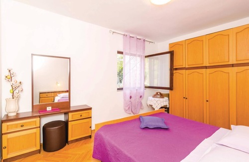 Kremena Apartment | This simply furnished vacation home is located in a family house in Kremena.