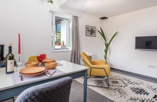 Rukavac House | This smart vacation home is located in the small village of Rukavac and offers everything you need f