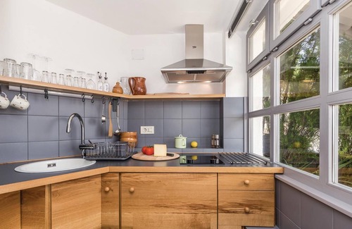 Rukavac House | This smart vacation home is located in the small village of Rukavac and offers everything you need f