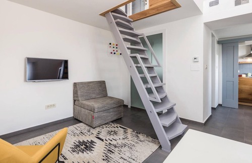 Rukavac House | This smart vacation home is located in the small village of Rukavac and offers everything you need f