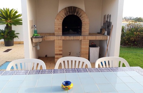 Vale de Parra Villa | This Villa is 5 min. from Galé beach,free WIFI and A/C. Private POOL