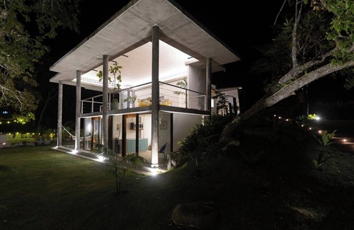 Boca Corona Villa | This villa is a 11 bedroom(s), 12 bathrooms, located in Playa Corona, Panama Oeste.