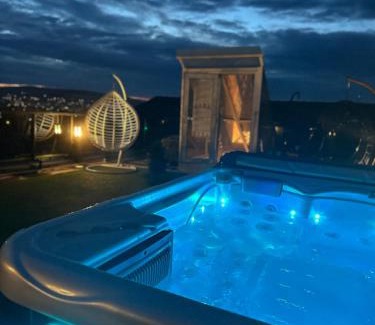 Cluj County Apartment | Thome Vlaicu170 Jacuzzi