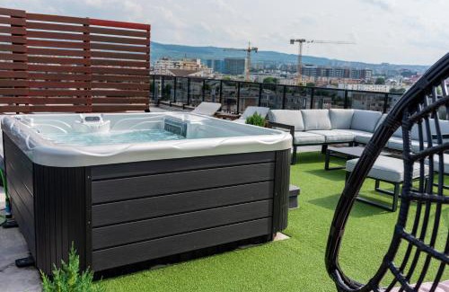 Cluj County Apartment | Thome Vlaicu170 Jacuzzi