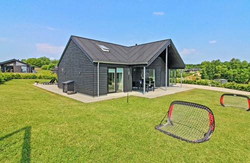 Kelstrup House | "Thorfin" - 200m from the sea by Interhome
