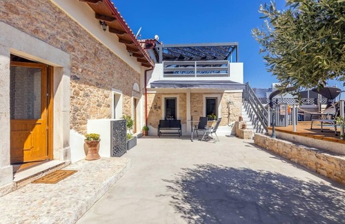 Thrapsano Villa | Thrapsano House for up to 8 persons, near Iraklion
