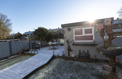 Little Sutton House | Three bed house near Stanlow, the Oaks & Chester.