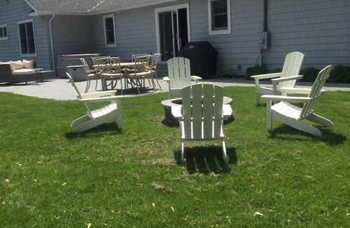 Southold House | Three Bed, Three Bath Home Close to Beaches, Vineyards and Breweries