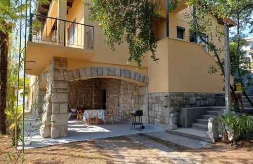 Rijeka Apartment | Three bedroom apartment with terrace and sea view Rijeka (A-22429-a)