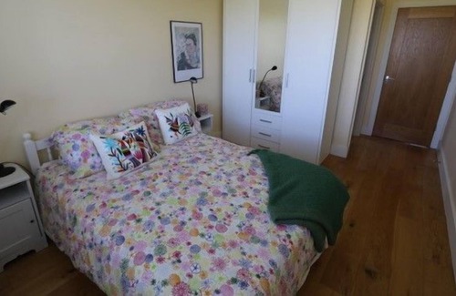 Rosslare House | Three Bedroom Holiday Home in Rosslare Strand