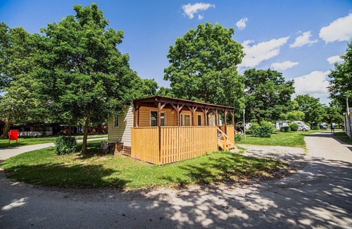 Terme Catez House | Three Bedroom Mobile Home with Lake View (owner 3)