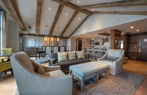 Crested Butte Apartment | Three Bedroom Mountain Chic 6th Floor Penthouse with Amazing View condo