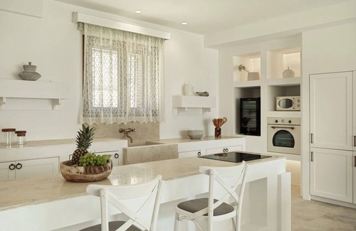 Tsilivi Villa | Three-Bedroom Sea View Villa with.