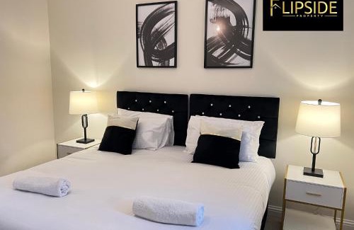 Aylesbury Apartment | Three Bedroom Semi Detached House By Flipside Property Aylesbury Serviced Accommodation & Short Lets With Wifi & Parking
