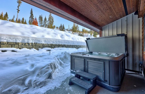 Sun Peaks House | Three bedroom townhome #2 at Switchback Creek