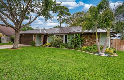Wellington House | Three Oaks
