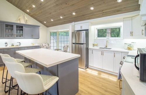 Kirkfield Cottage | Three Paddles - Three Bedroom Cottage, Sleeps 6