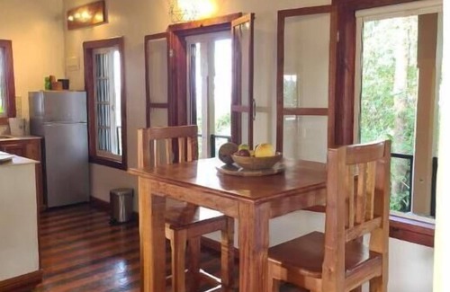 Barroui Cottage | Three Peaks Mountain LodgenROMANCE, RELAXATION & REJUVENATION awaits you!