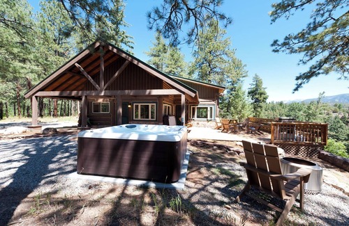 Purgatory House | Three Pet Friendly cabins on 3.5 Acres - Hot Tub/Views - 14 minutes to Purg