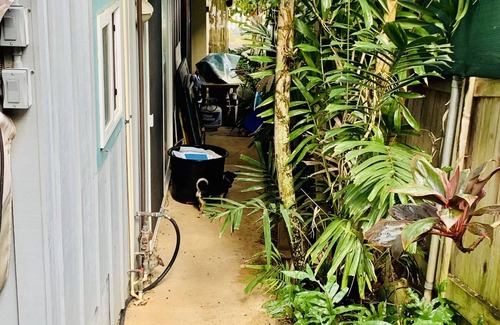 Pupukea Apartment | Three Tables Bungalow, walking distance Waimea Bay, Three Tables, Sharks Cove