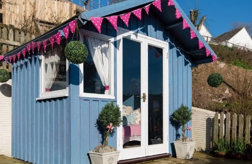 Looe House | Thrift Cottage by Interhome