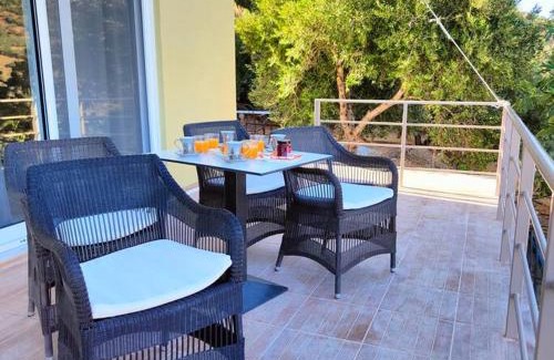 Agia Galini House | THROUBI VILLA