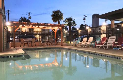 Downtown Hotel | Thunderbird Lodge