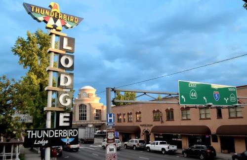 Downtown Hotel | Thunderbird Lodge