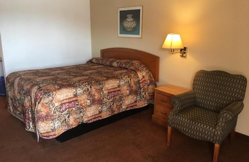 Hillsboro Hotel | Thunderbird Motel