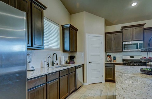 Las Cruces House | Thurston · New Desert Oasis - Relax and Enjoy