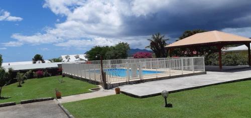 Quartier Desert Apartment | Ti'bakoua à Sainte-luce Plage et piscine