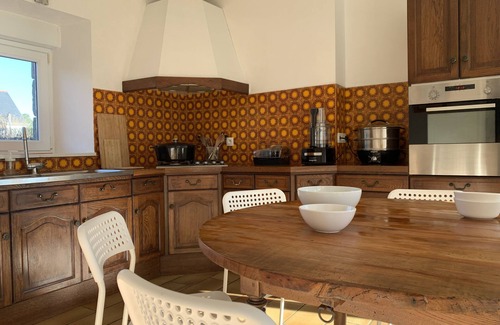 Kerherou Cottage | Ti Goudoul, eco-friendly gite 2km from beach and port. Babies welcome.
