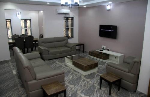 Ibadan Apartment | Tidy shortlets