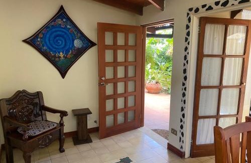 Escazu Bed & Breakfast | Tierra Magica B&B and Art Studio