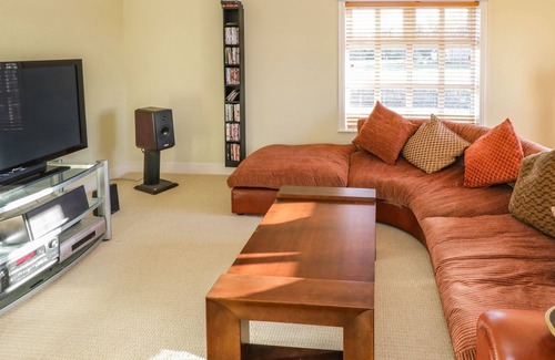 Inishmacatreer Cottage | TIGHE CARRA, family friendly in Ballinrobe, County Mayo