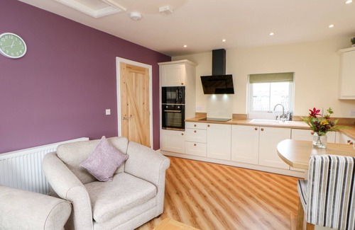 Carlisle Cottage | TIGHT LYNE COTTAGE, pet friendly, with open fire in Longtown