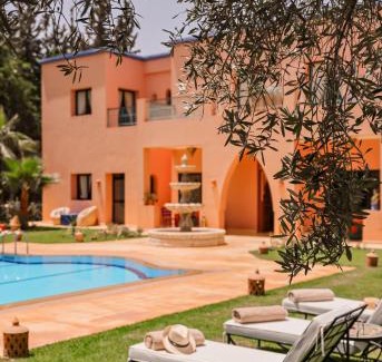 Ait Zat House | Tiguemine Sarah