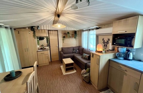 Saint-Cheron House | Tiki House- Mobil home; Cocoon of nature near Paris