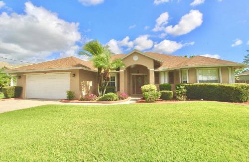 Port Saint Lucie House | Tiki Place