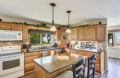 Tilghman House | Tilghman | Pool | Private Dock | Pet Friendly