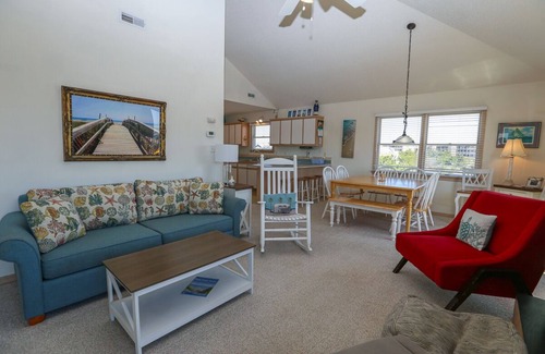 Duck House | Tillett - Semi-Oceanfront 4 BR Home Is Only 30 Yards To Beach Access & Allows Dogs