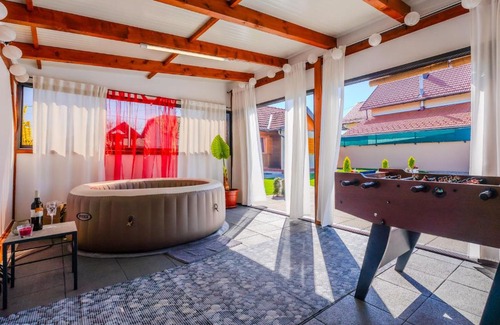 Zasadbreg Apartment | Timber Cottage With Pool - Happy Rentals