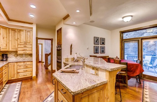 Blue River House | Timber Creek Retreat: Hot Tub, Pool Table, Ping Pong, Foosball, Grill